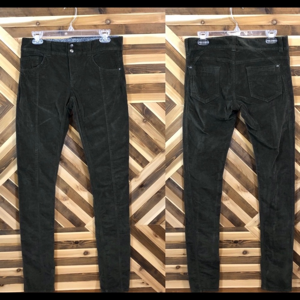 Women’s Athleta Solstice Stretch Pants 6T